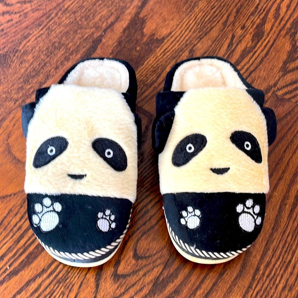 Fluffy slippers